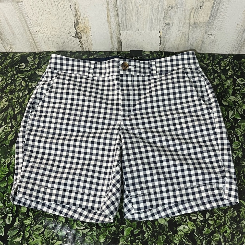 Old Navy Checkered Navy Blue and White Everyday Shorts